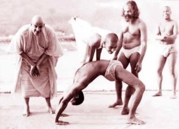 45313_297761520313989_1146735210_n