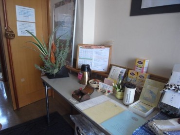 清らかにも、I.N先生が花を生けてくれました