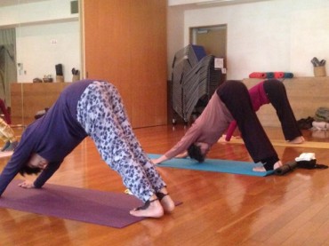 下向きの犬のポーズ