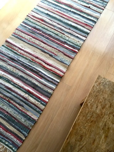 昨日で震災から9年目。手織りマットは今日も日々をうたう。