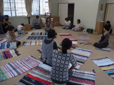 興味があられるのでしょう。想像していたより、たくさんの住民の方が集まって、真剣に耳を傾けてくださいました。