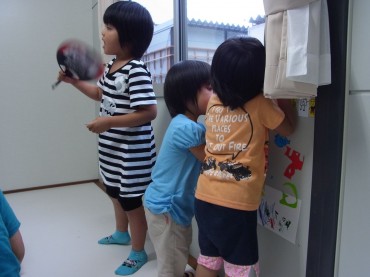 だめ〜、未だ見ないで〜♪