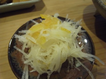 大根サラダは柚子のジャムをアレンジしたドレッシングで爽やかに