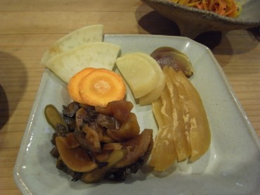 得意の漬物。私は将来漬物ばあちゃんになるでしょう。ぬか漬け、味噌漬け、酒粕漬に生姜漬けといろいろ。