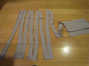 R0015614 紐状にカットします。