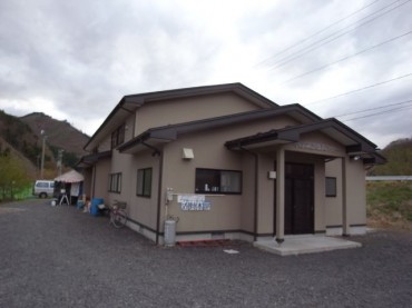 R0015757 岩泉の町と小本港のちょうど真ん中あたりにある中里交流センターに本部を構えていました。