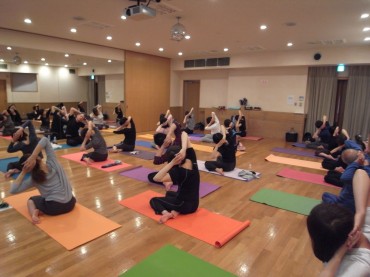 青空の広がった今朝。たくさんの方がご参加いただきました。皆様のご参加費用はそのまま寄付金となります。皆様の受講される姿勢が被災地の方の後押しをします。