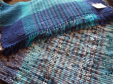 こちらが「海」マット。広くて大きい海。どこまでも青く、深い…