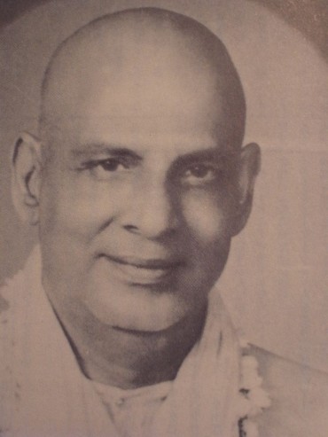 Photo「シヴァーナンダ・ヨーガ」より