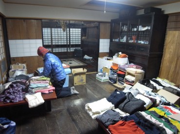 真紀子さん、智子がヨーガのレッスンの間、ひとりで仕分け下さいました。合掌。