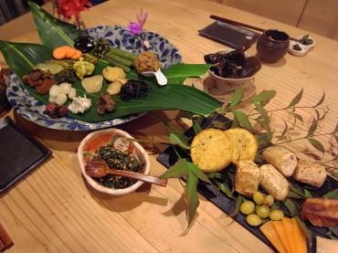 美味しい薩摩芋と里芋の素揚げがつきました。