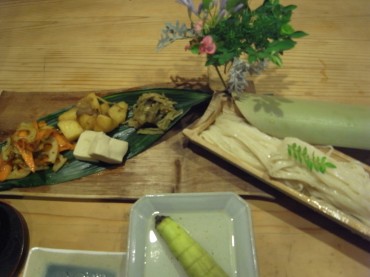 秋田の稲庭うどんが届きました。味わってくださいませ。