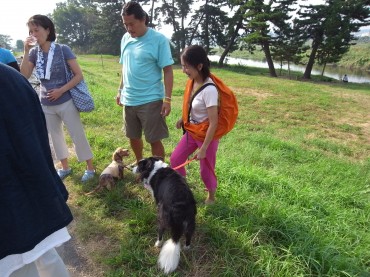 ソラヨガの集いは、ご夫婦で、お子様と、そしてワン子も参加！<br />
すばらしい集いになってきたぞ～。