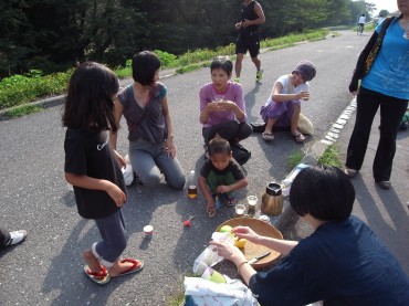 ヨーガの後はあったかチャイと、今日は林檎♪穏やかなひと時。<br />
心地の良い時間をありがとうございました。