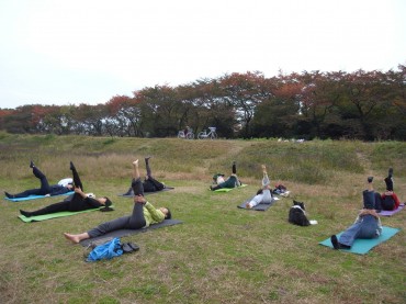 空に向かって、気持ちよ~く左のカカトを突きだしていこう～　　・・・・「くうっ～」・・・（みなさんがばれだワン）