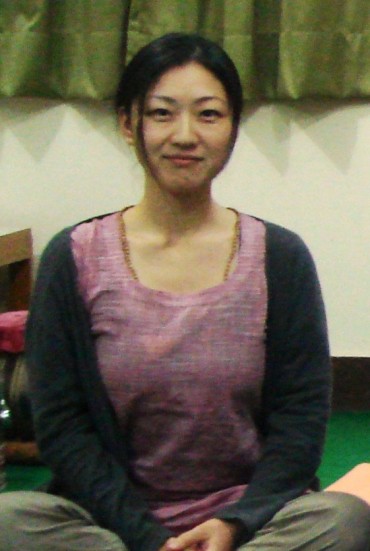 インドでの修行は貴重な体験でした。皆様と伝統的なヨーガをまっすぐ歩みます。