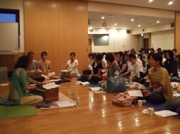 DSCF5711あき子さん帰国キールタン